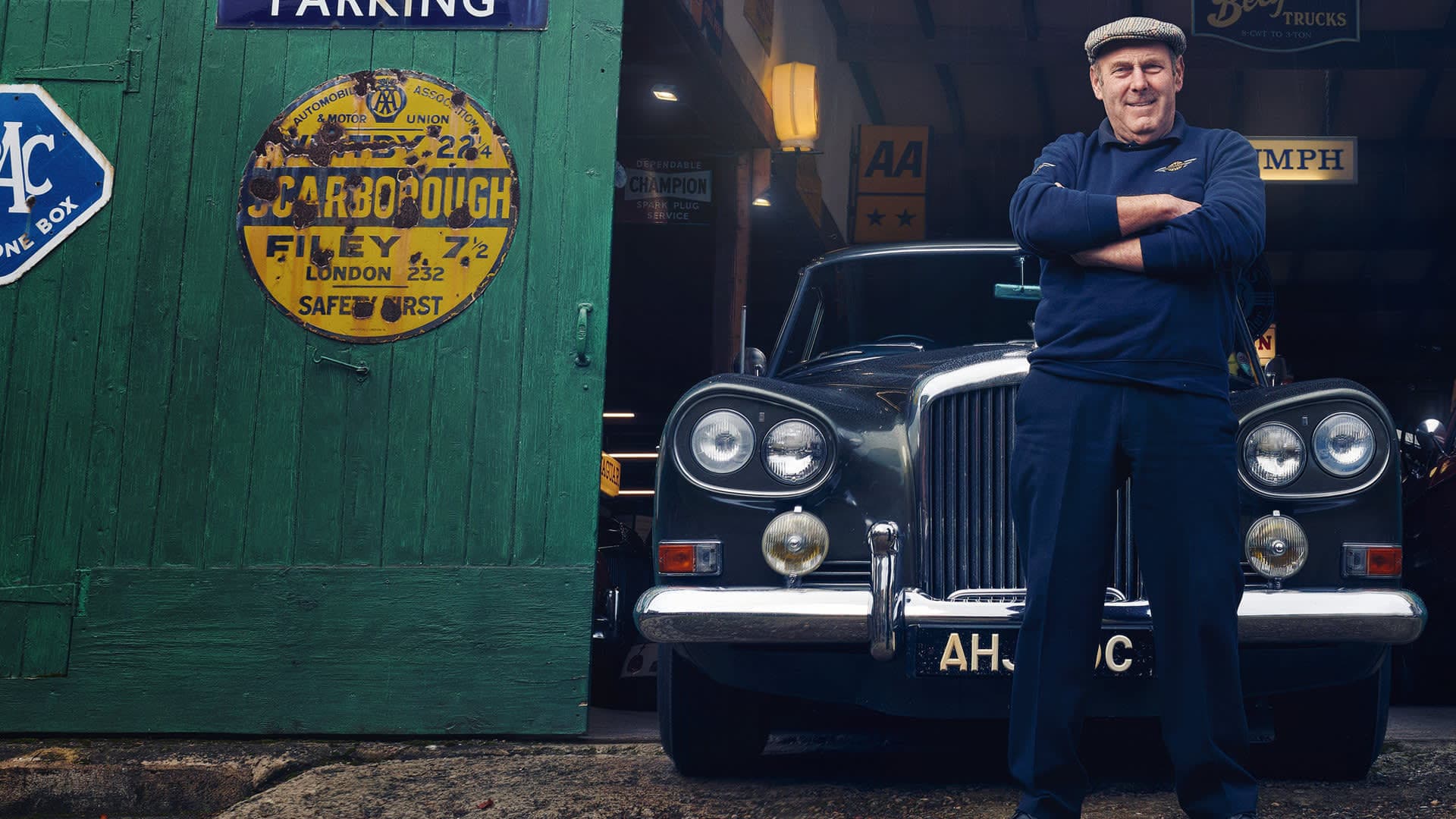 Bangers and Cash backdrop